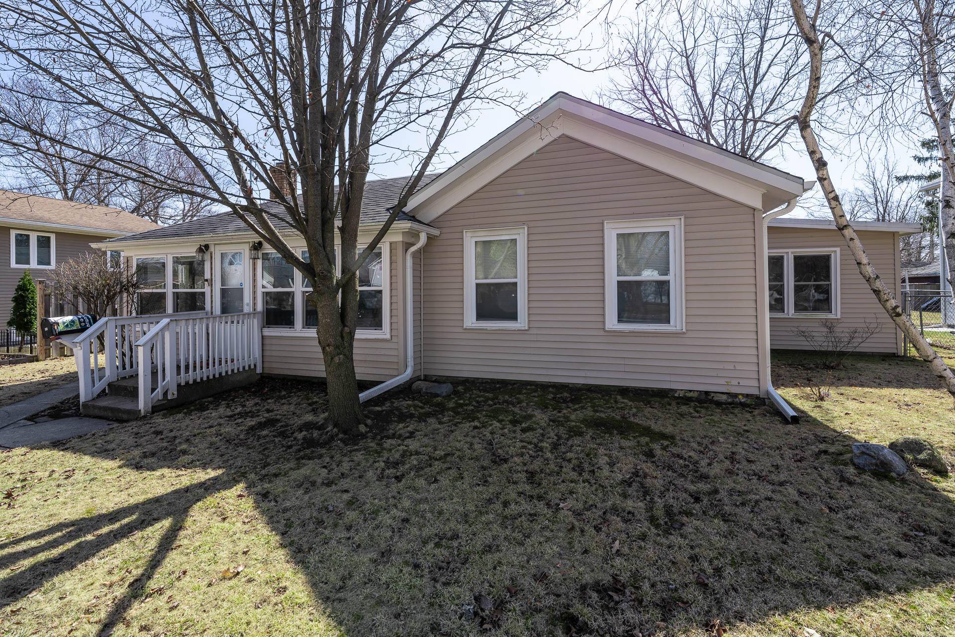 Lake Geneva, WI 53147,950 Henry St