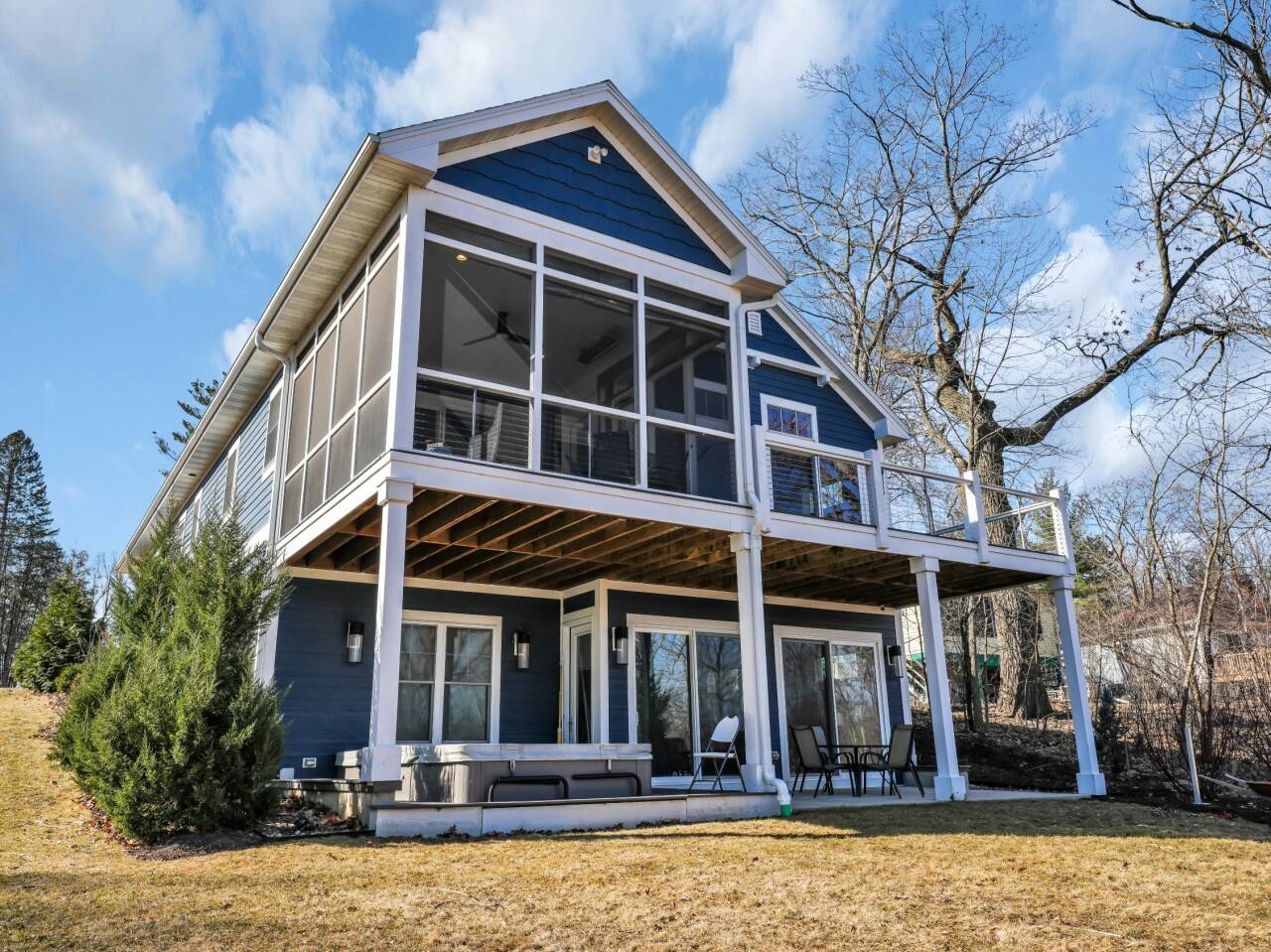 N1186 Tombeau Rd, Bloomfield, WI 53128