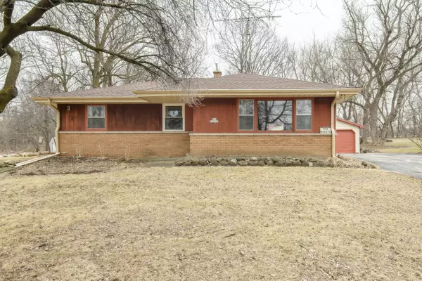 N56W26242 Richmond Rd, Lisbon, WI 53089