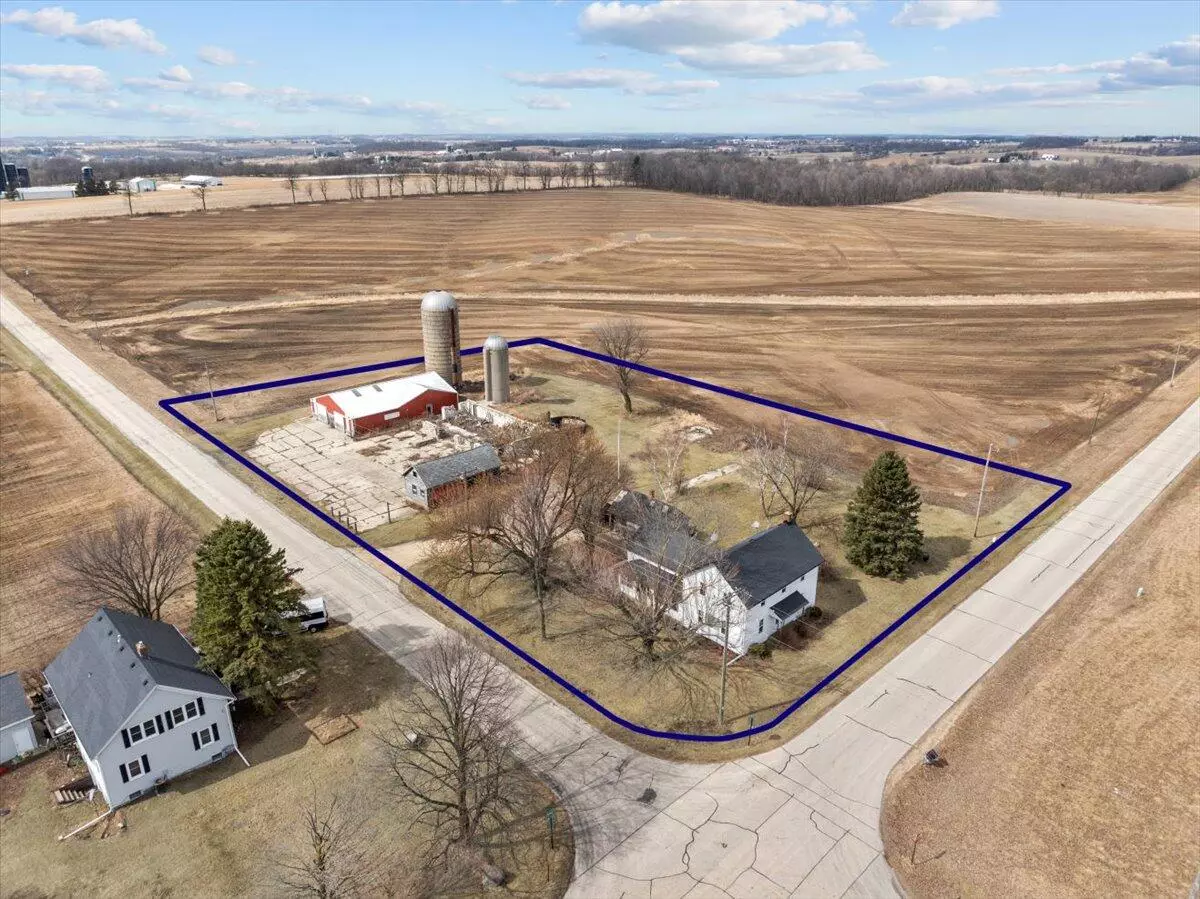 Addison, WI 53002,5306 Hillcrest Dr