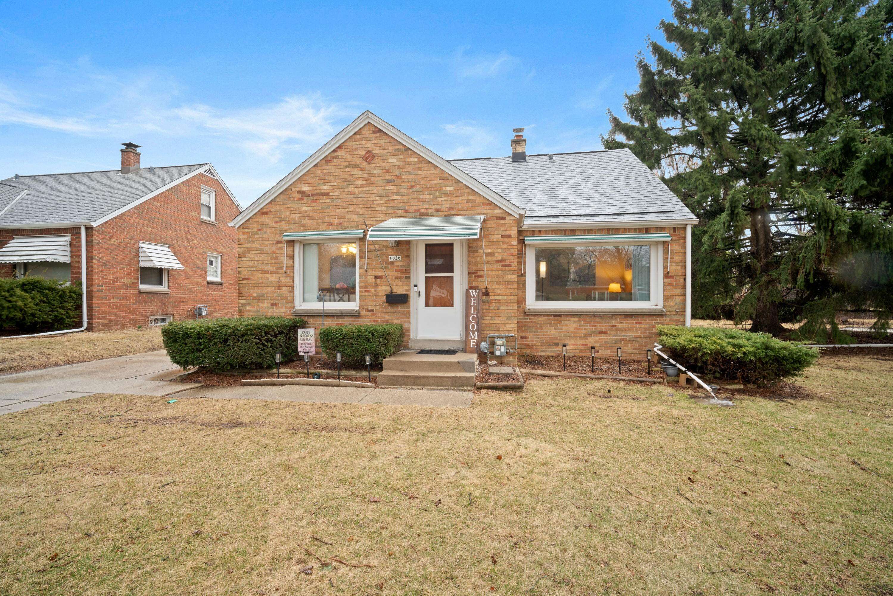 4030 S 56th St, Milwaukee, WI 53220