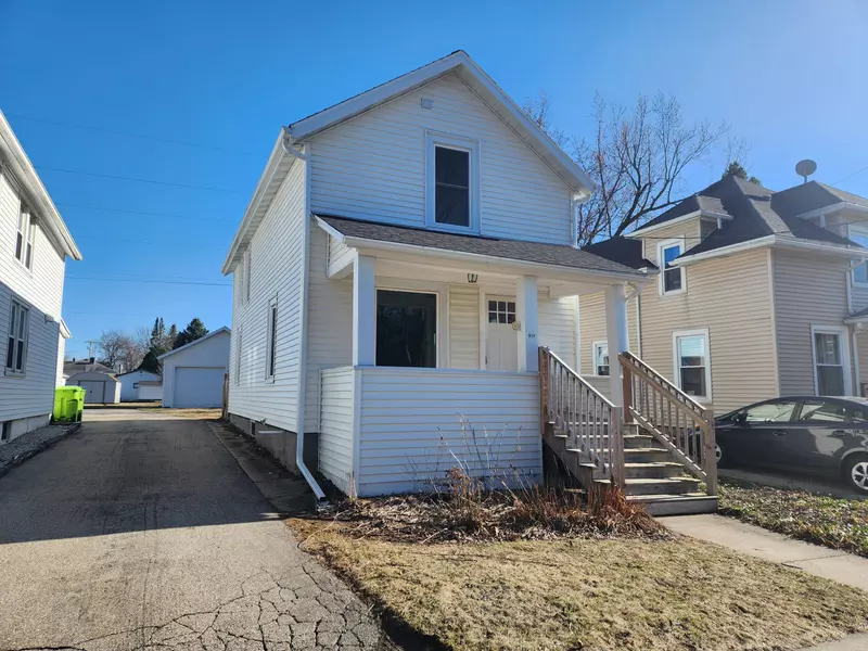 914 E Wisconsin St, Delavan, WI 53115