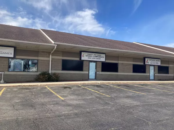 Lake Geneva, WI 53147,914 Wells St