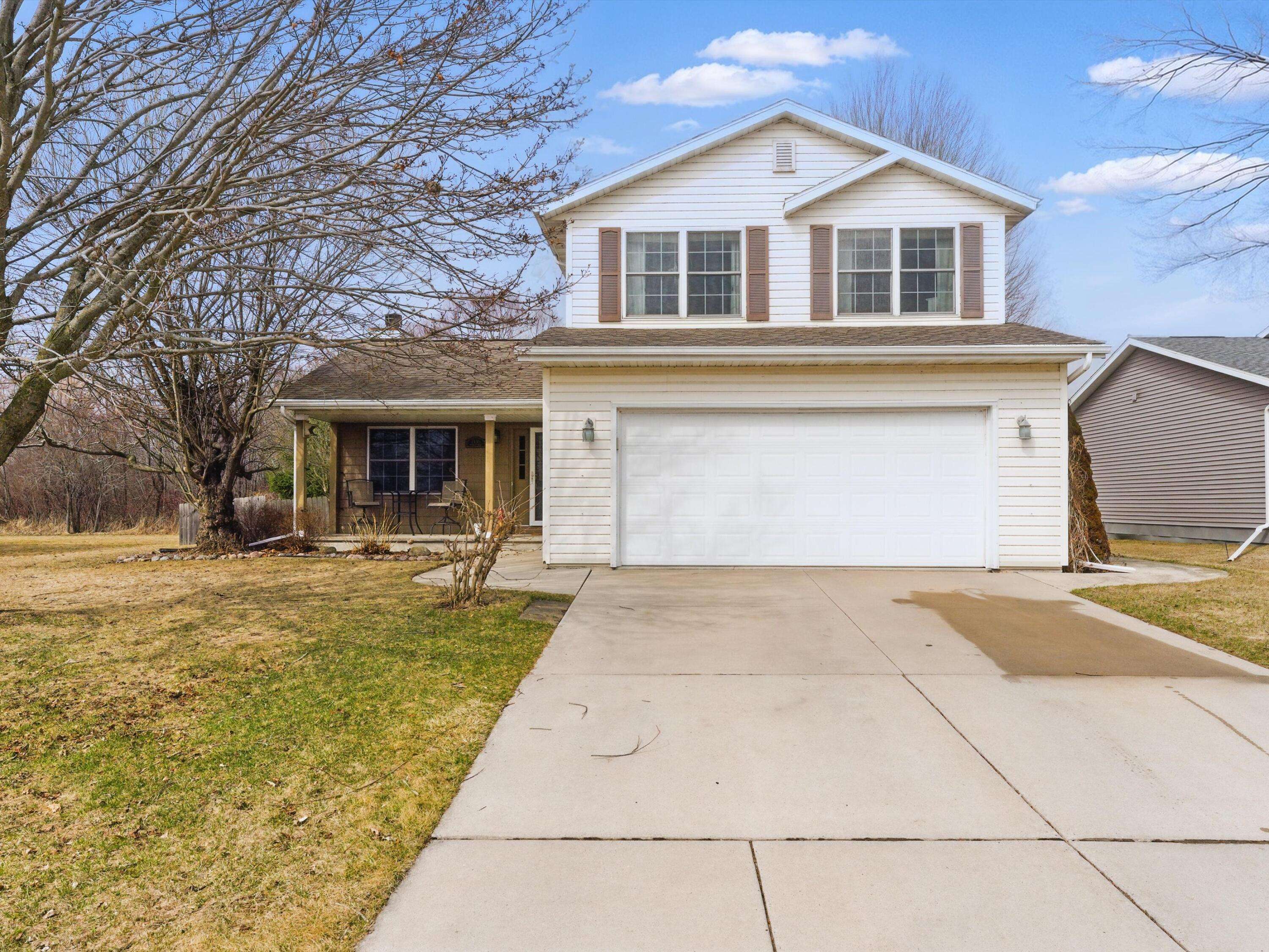 1336 E Ivy Ln, Manitowoc, WI 54220