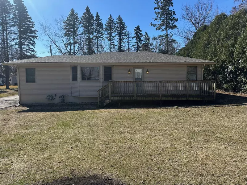 1727 Pheasant Ave, Twin Lakes, WI 53181