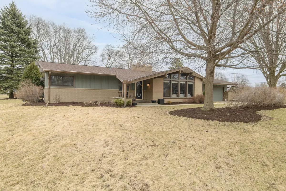 Glendale, WI 53209,6812 N Bethmaur Ln