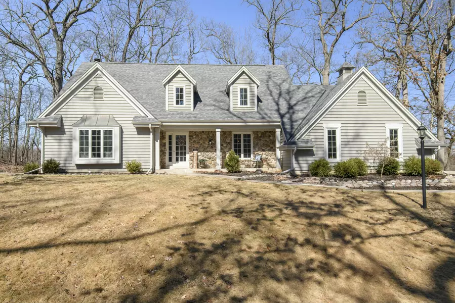 N72W26488 Esker Ln, Lisbon, WI 53089
