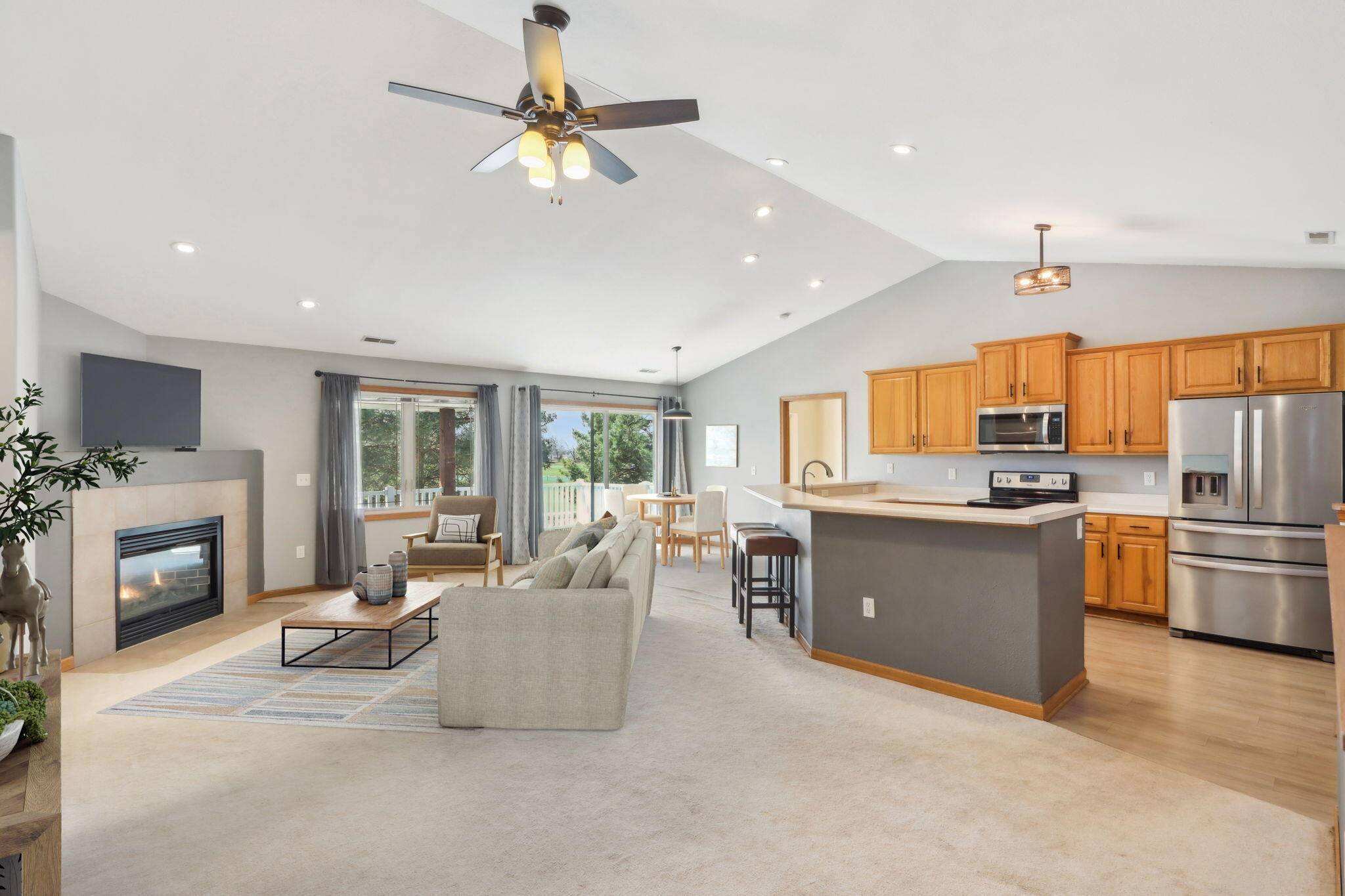 340 E Veterans Way Unit 7, Mukwonago, WI 53149