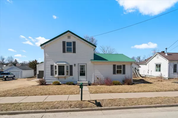 606 N East Ave, Viroqua, WI 54665