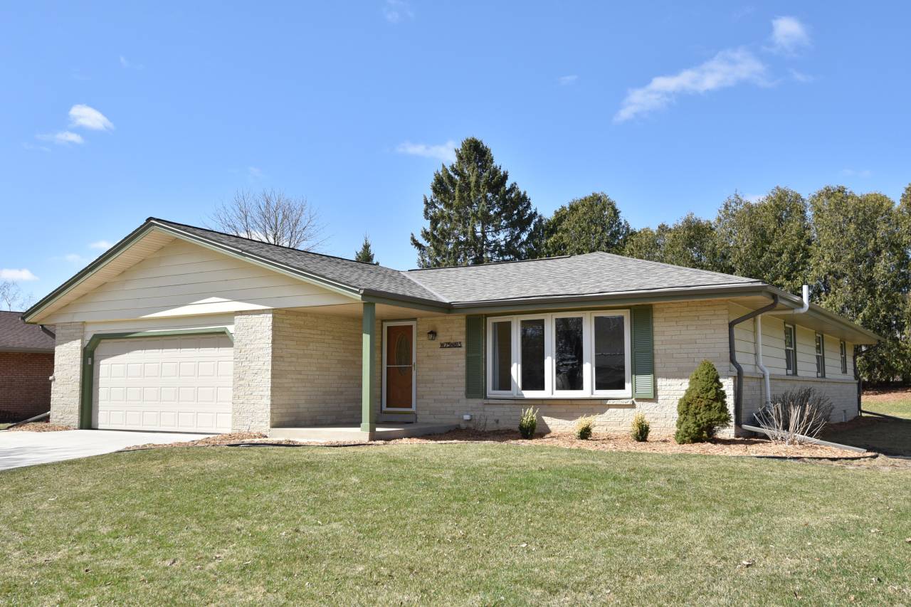 W75N813 Tower Ave, Cedarburg, WI 53012