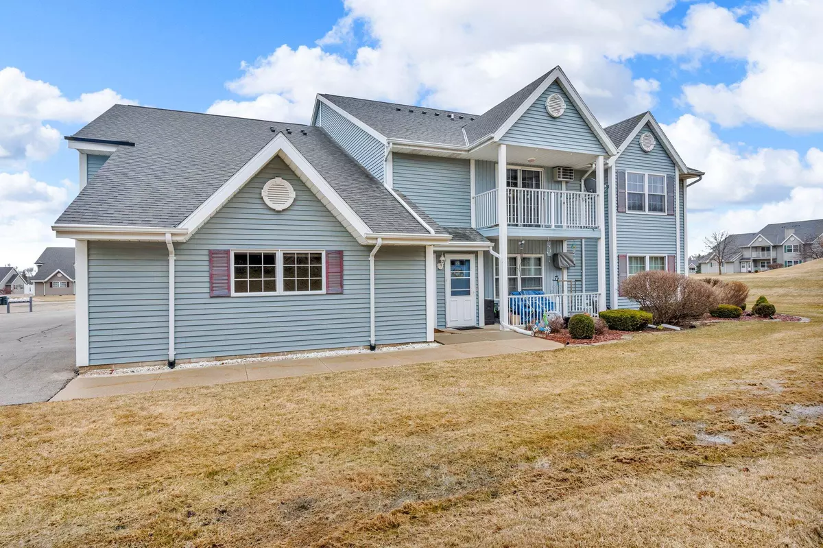 West Bend, WI 53095,2134 Marie Ct Unit 4