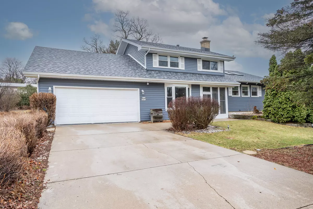 Menomonee Falls, WI 53051,W138N6814 Manor Hills Blvd