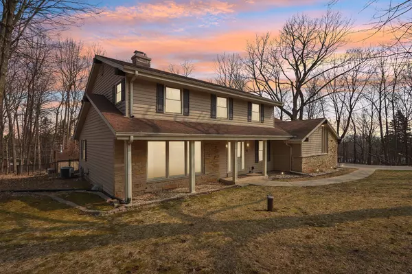 N76W22150 Cherry Hill Rd,  Lisbon,  WI 53089