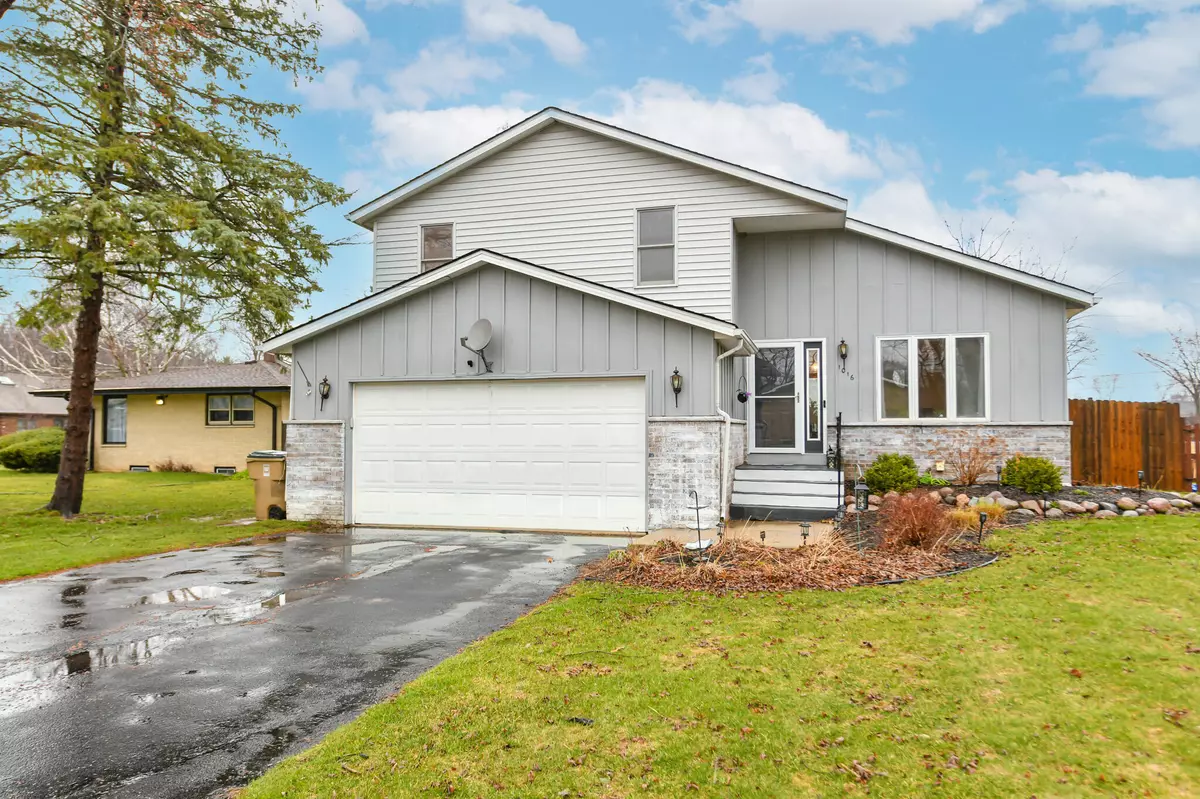 Pleasant Prairie, WI 53158,1016 95th St