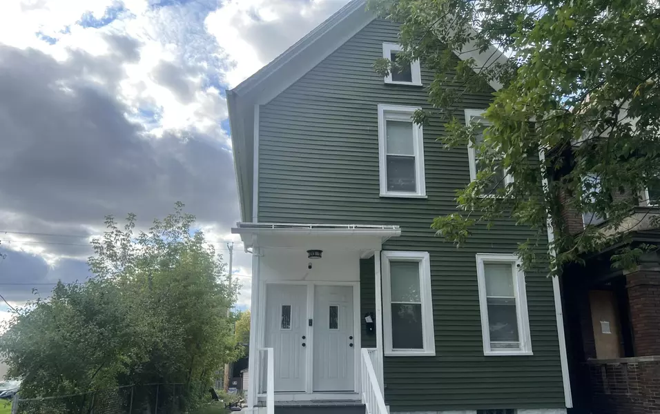 431 N 29th St, Milwaukee, WI 53208