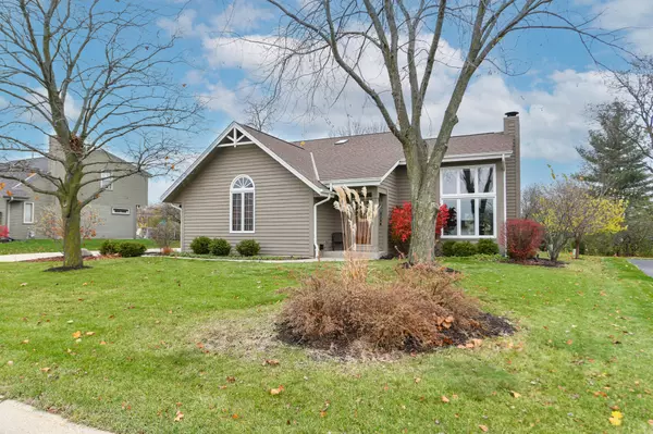4148 S Regal Manor Ct, New Berlin, WI 53151