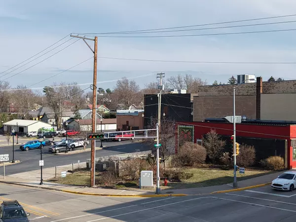 121 N Main St, Viroqua, WI 54665