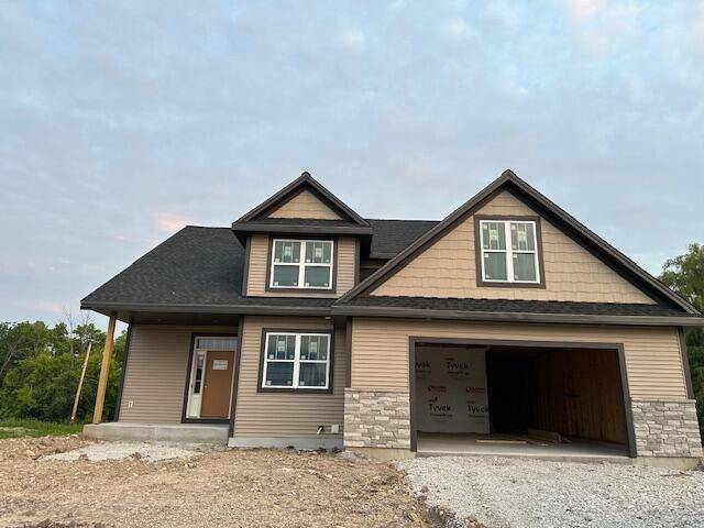 1036 Waterstone Ct, Pewaukee, WI 53072