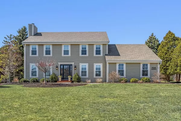 W268N2043 Shooting Star Rd,  Pewaukee,  WI 53072
