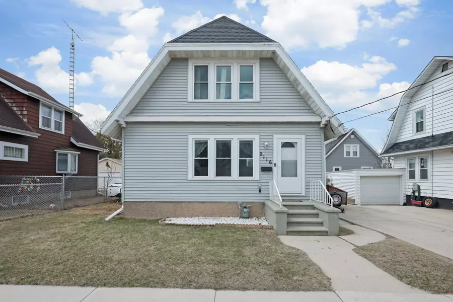 2116 Emmet St, Two Rivers, WI 54241