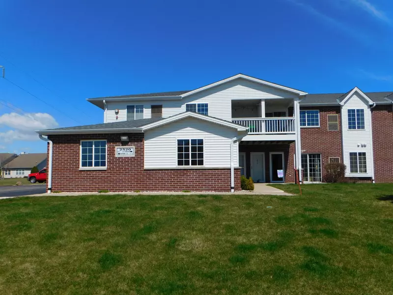 2520 11th Pl Unit 202, Somers, WI 53140