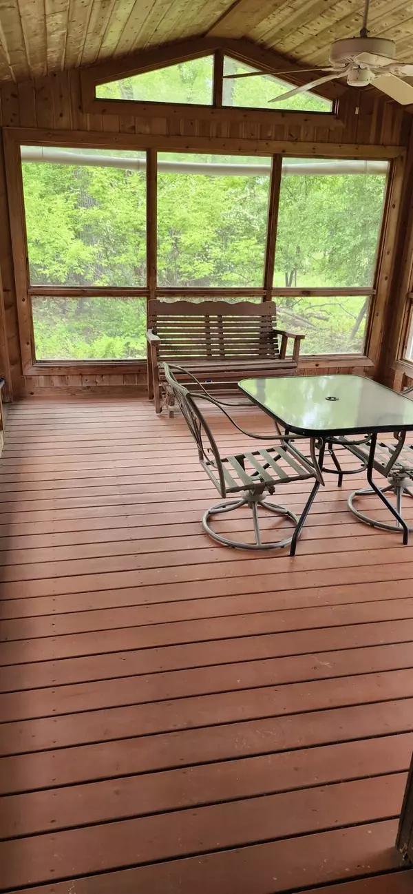 Fontana, WI 53125,755 Brickley Dr