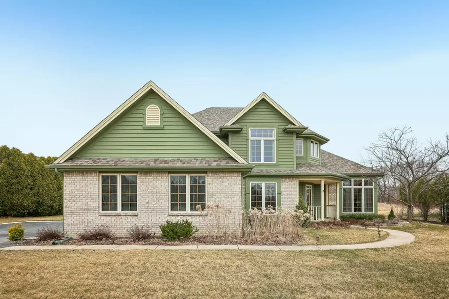 3247 Twin Creeks Rd, Jackson, WI 53037