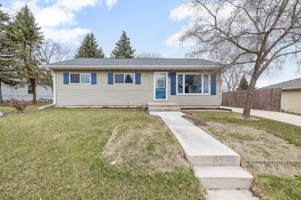 406 Summit St, Plymouth, WI 53073
