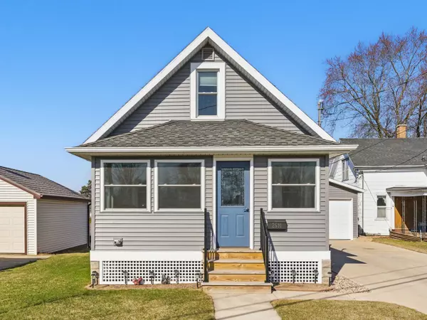 2514 Forest Ave, Two Rivers, WI 54241