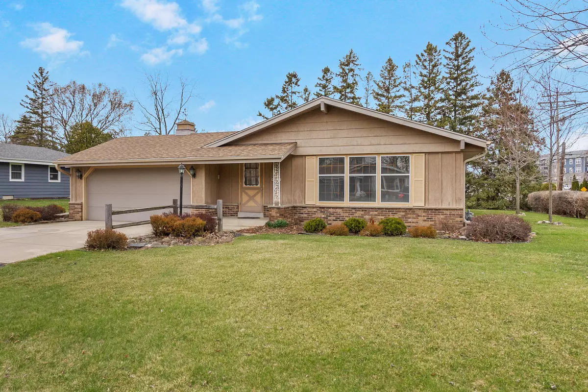 Muskego, WI 53150,S69W14828 Dartmouth Cir