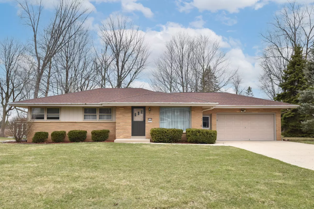 Menomonee Falls, WI 53051,W183N5859 Spruce Ln