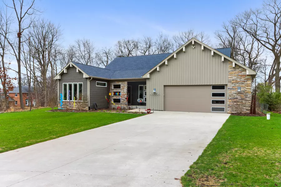 N3006 Grandview Dr, Geneva, WI 53147