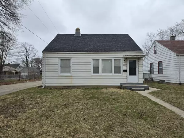 4914 N 27th St, Milwaukee, WI 53209