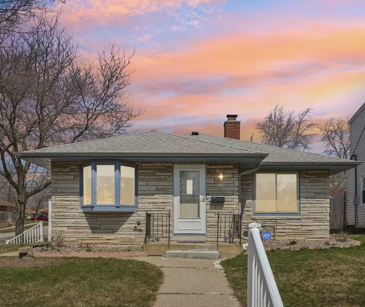 3402 E Bottsford Ave, Cudahy, WI 53110