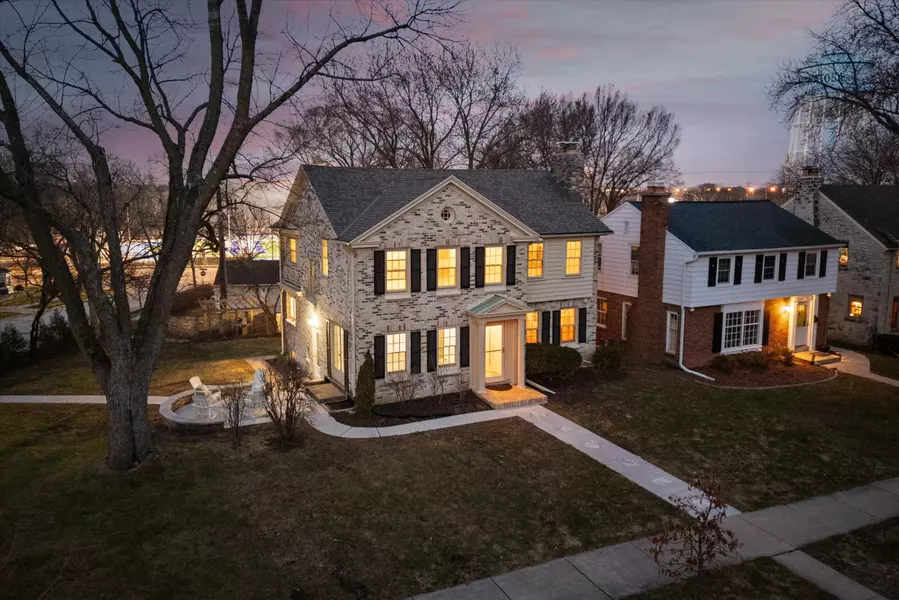 170 N 85th St, Wauwatosa, WI 53226