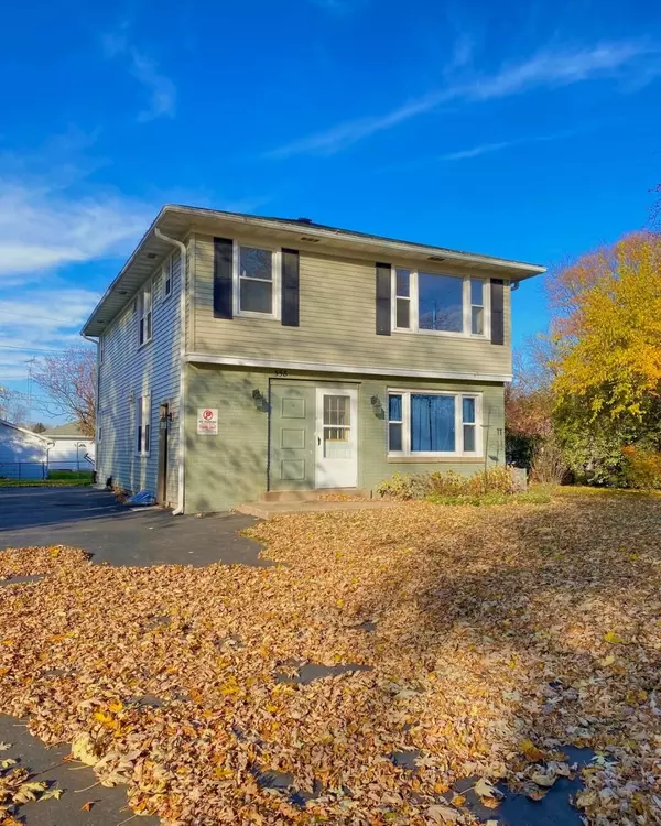 558 Alder Ave, Delavan, WI 53115