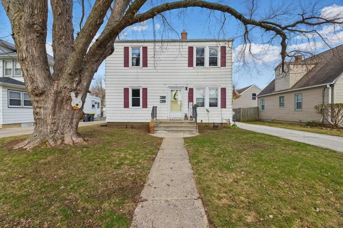 Waukesha, WI 53188,717 Sylvan Ter Unit 719