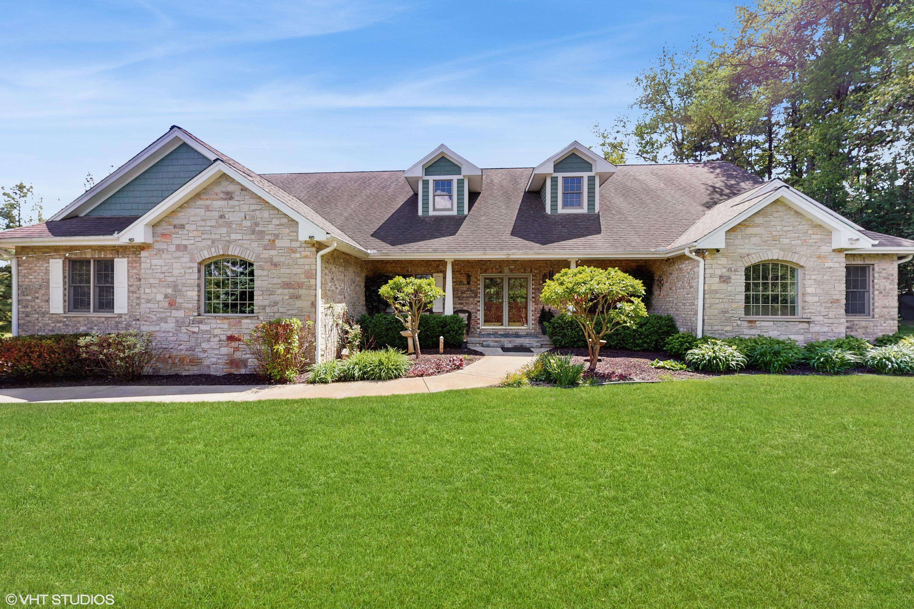 2917 Bridlepath Ct, Lyons, WI 53147