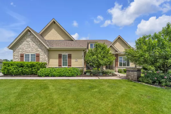 N33W29520 Millridge Rd, Delafield, WI 53072