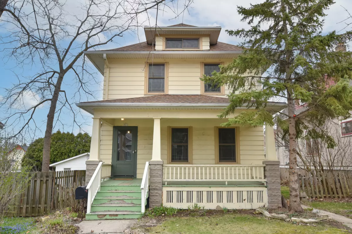 West Bend, WI 53095,311 S 7th Ave