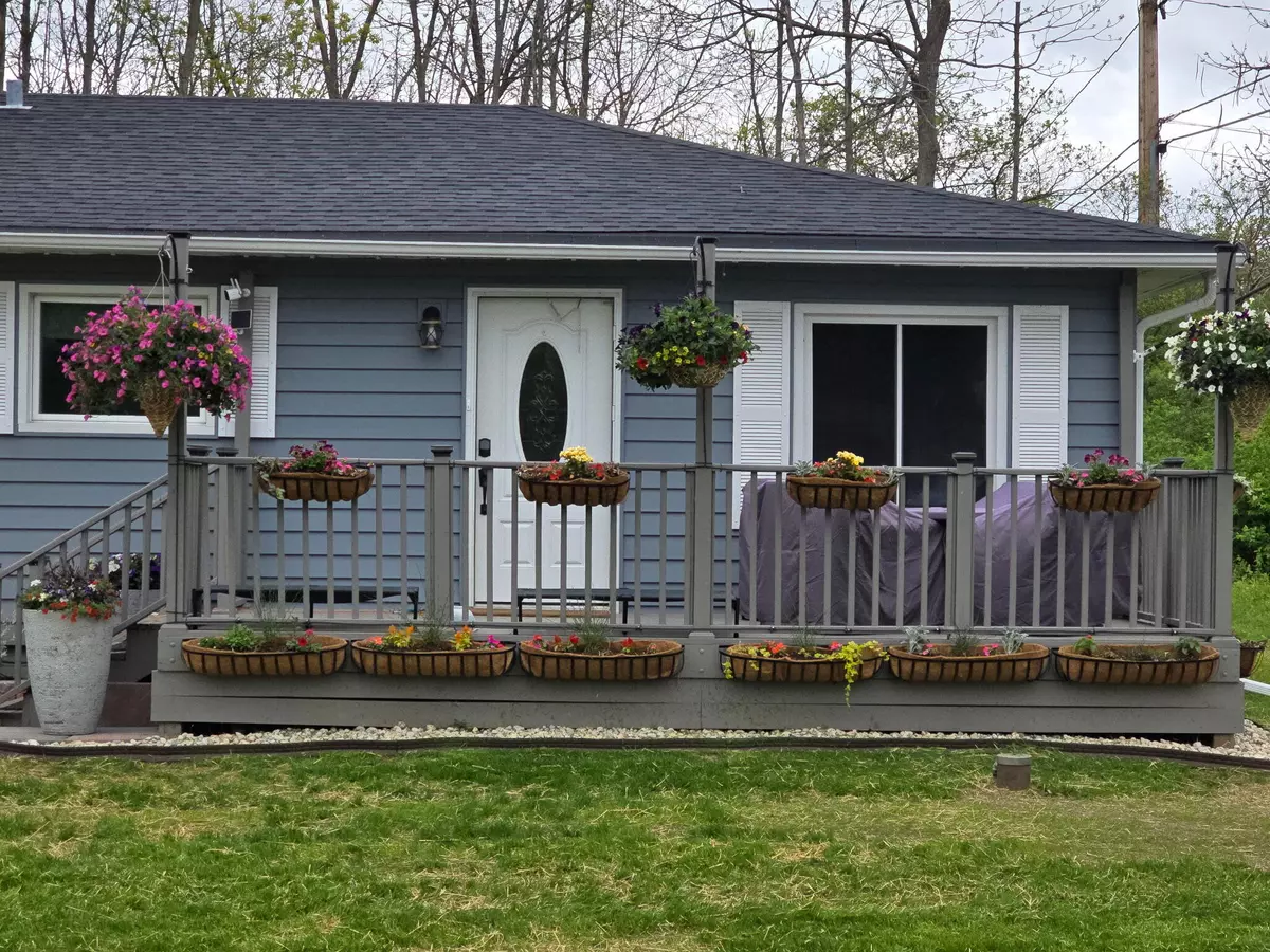 Mequon, WI 53092,12759 N Shoreland Pkwy