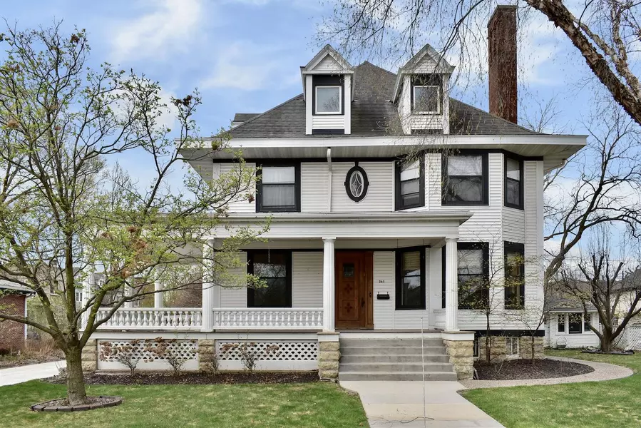 265 6th St W, Winona, MN 55987