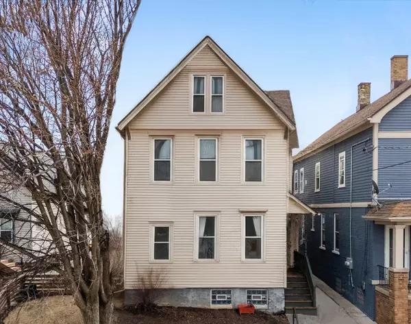 1932 N Warren Ave Unit 1934, Milwaukee, WI 53202