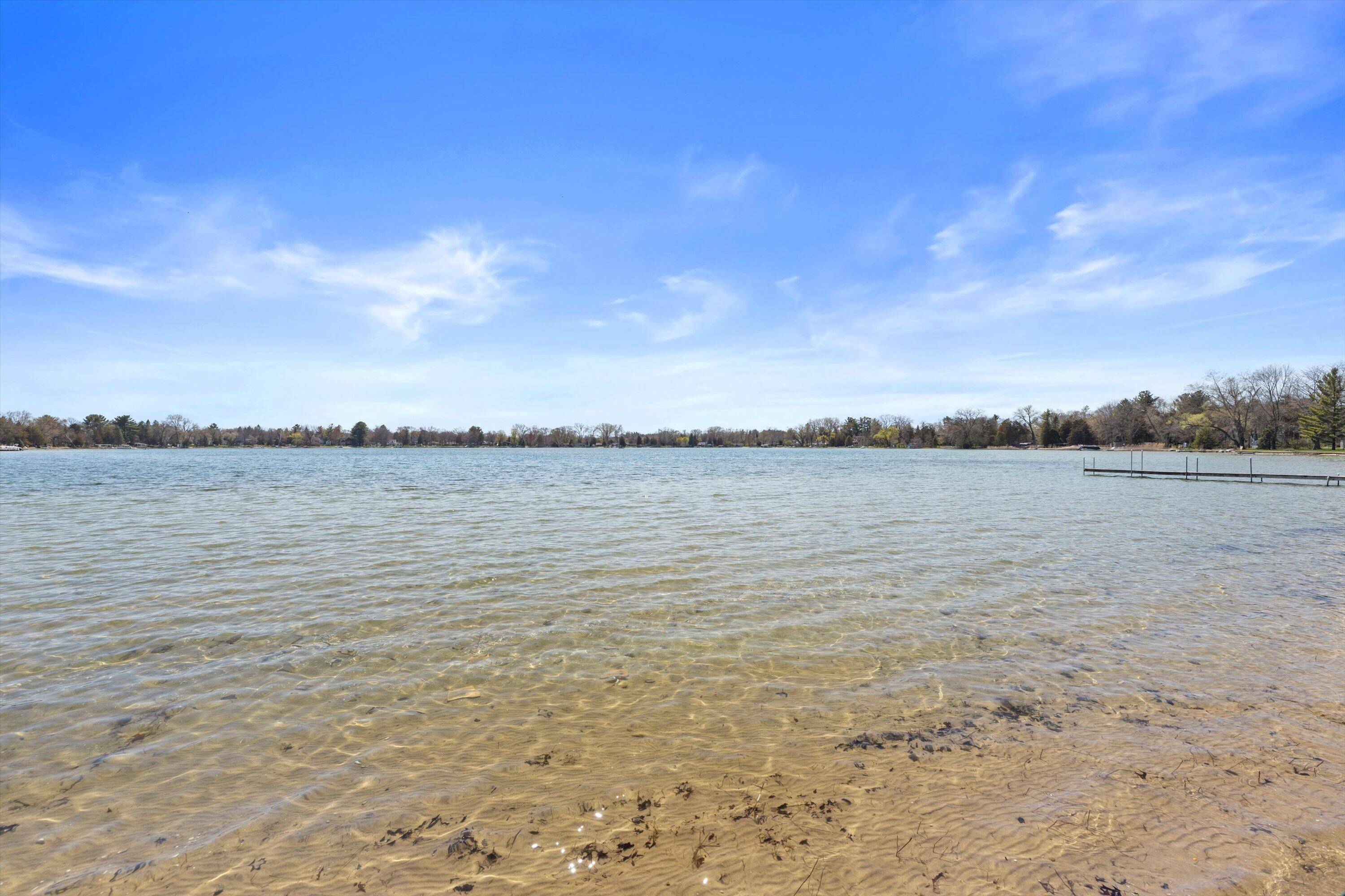 W378S4807 E Pretty Lake Rd, Ottawa, WI 53118