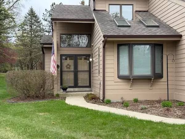N80W13311 Fairway Ct Unit D, Menomonee Falls, WI 53051