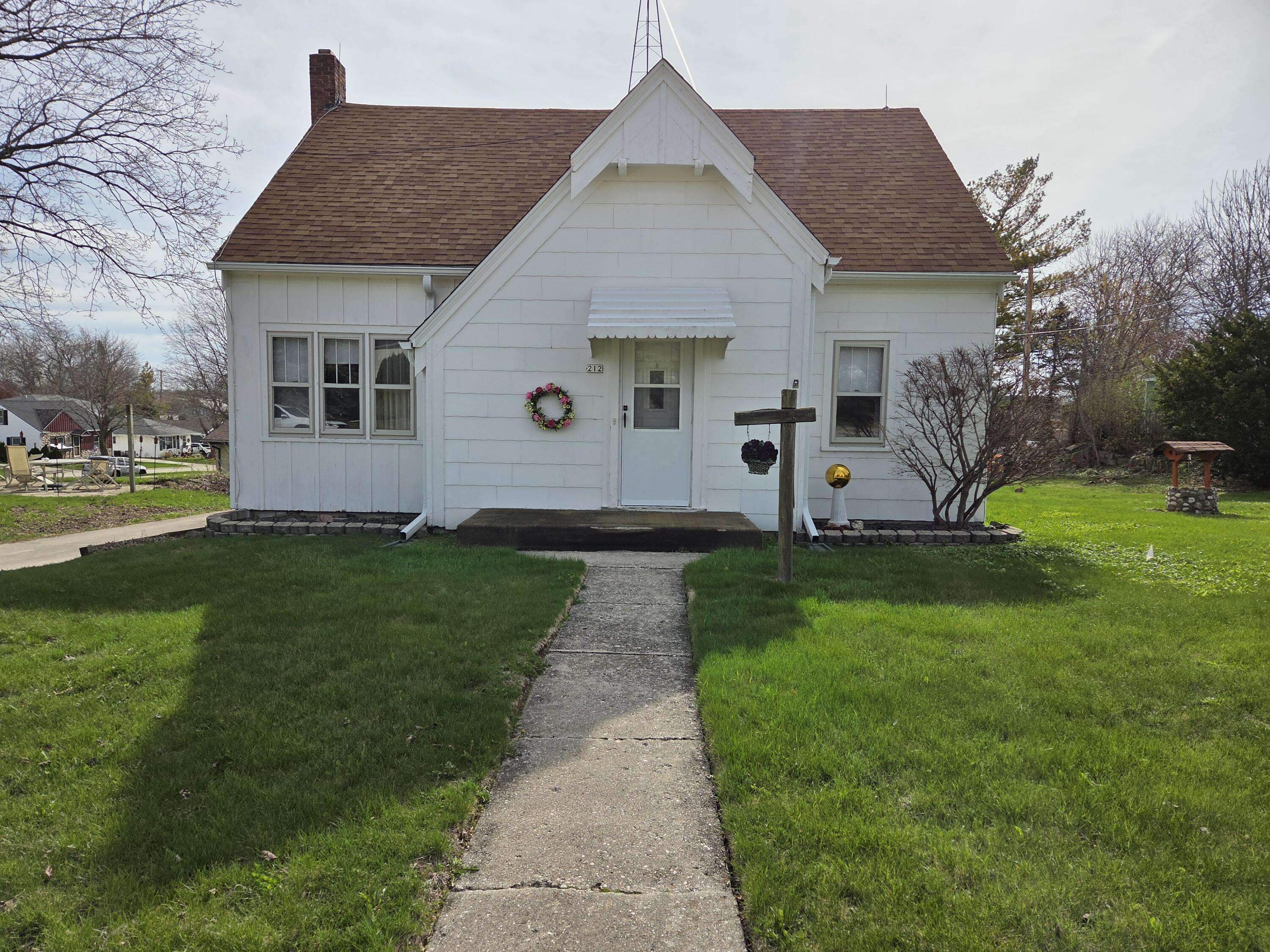 212 S Elm St, Campbellsport, WI 53010
