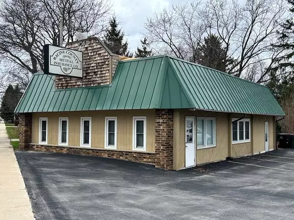 10210 Northwestern Ave, Caledonia, WI 53126