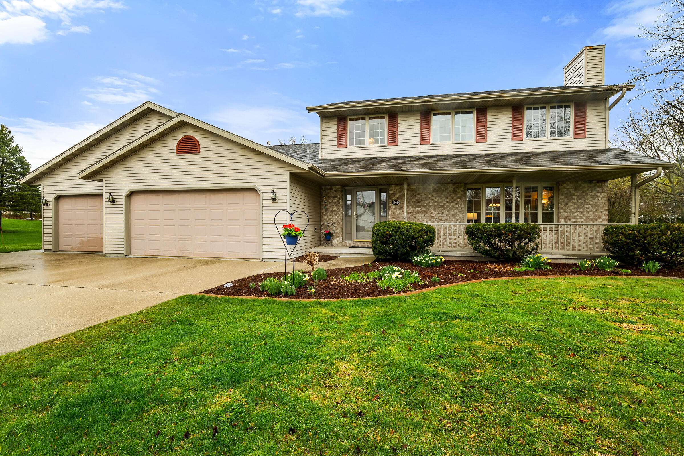 W1769 High View Ct, Sheboygan, WI 53083