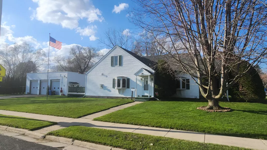 214 Clark St, Watertown, WI 53094