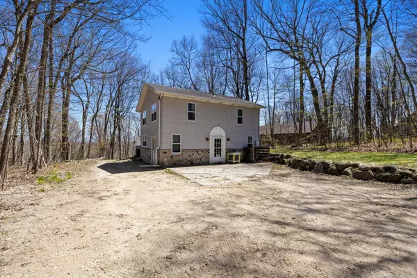 3951 Oak Ave, Polk, WI 53095